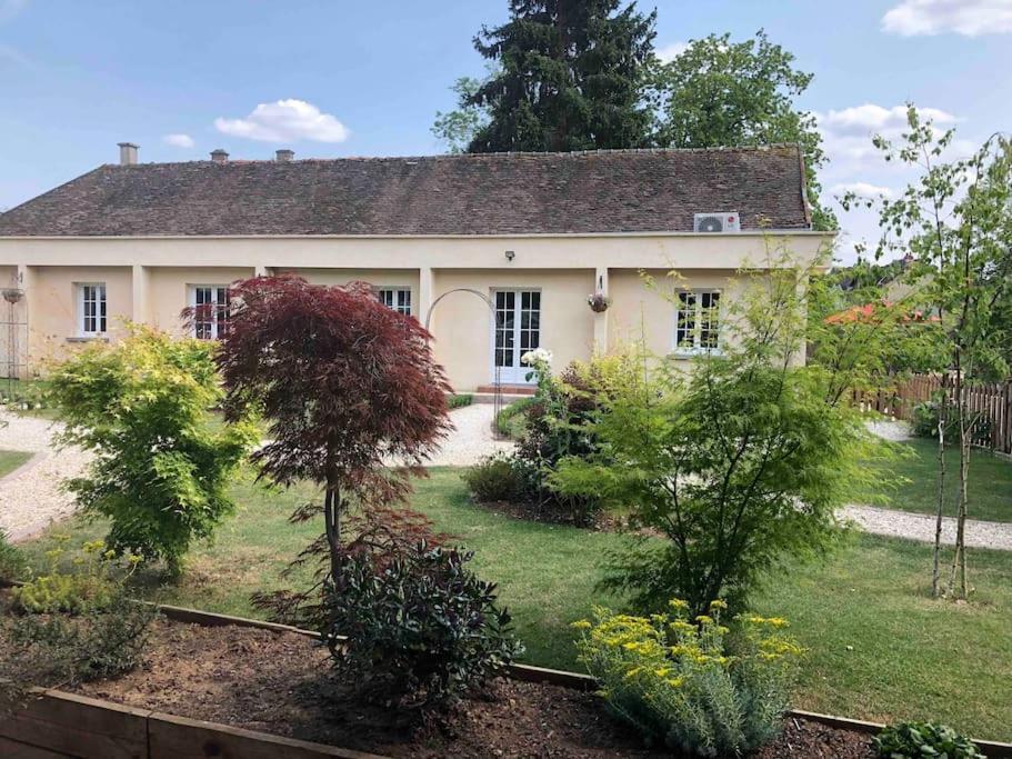 Holiday home Riverside Chablis